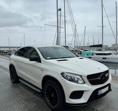 Mercedes-Benz GLE cena 229000 przebieg: 129000, rok produkcji 2016 z Gdynia małe 301
